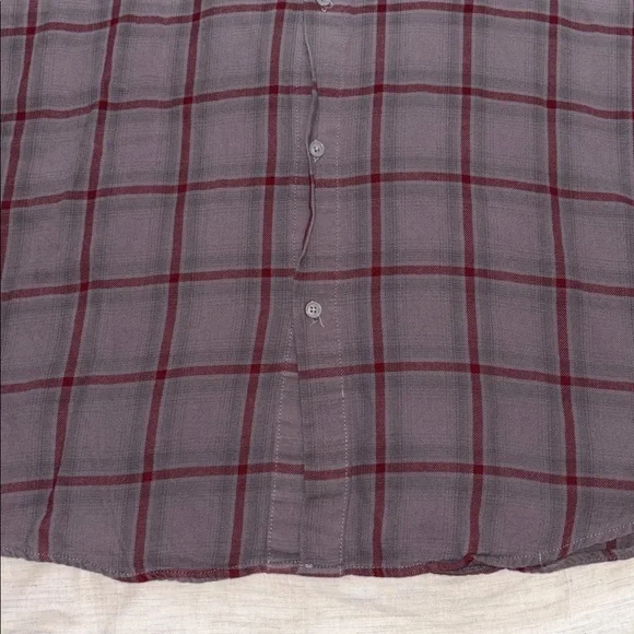 Forever 21 Gray and Red Plaid Shirt Men’s Size Large - Picture 5 of 5